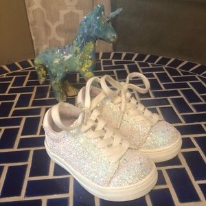 Cat & Jack Toddler girls sparkly sneakers 6